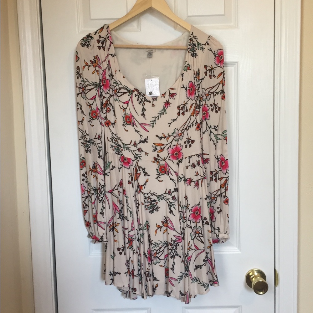 Long Sleeved Floral Urban Outfitters Dress